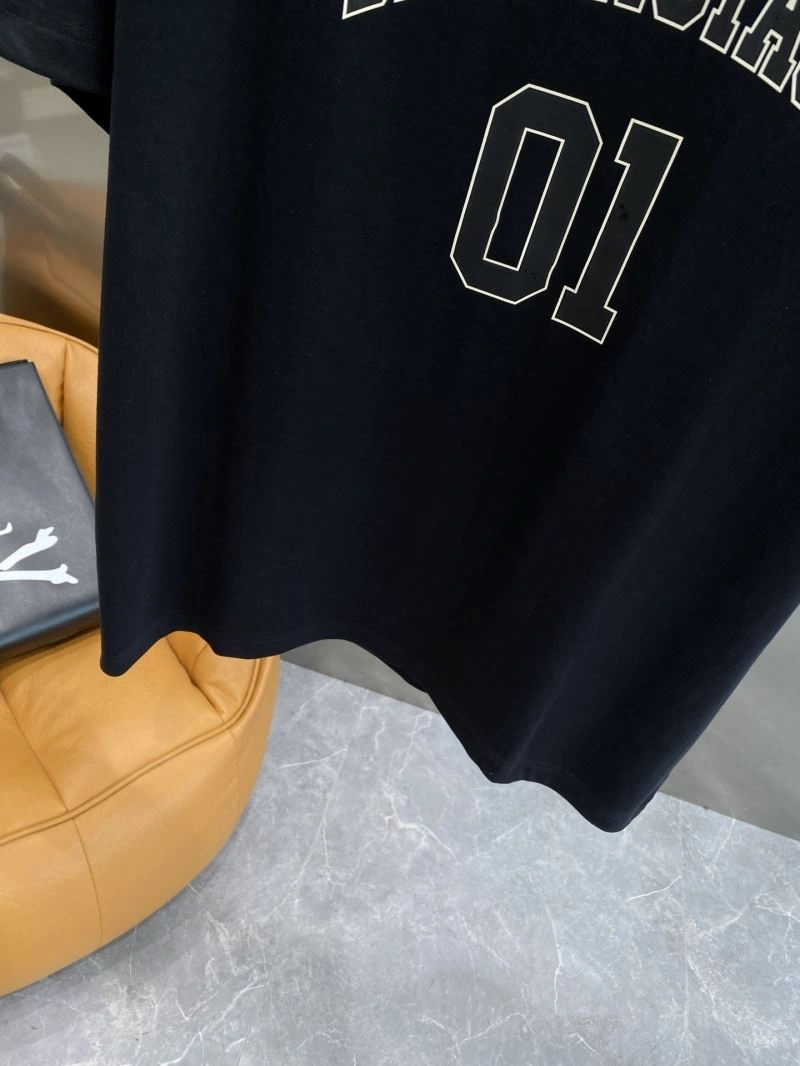 Sporty Balenciaga T-Shirts 97526