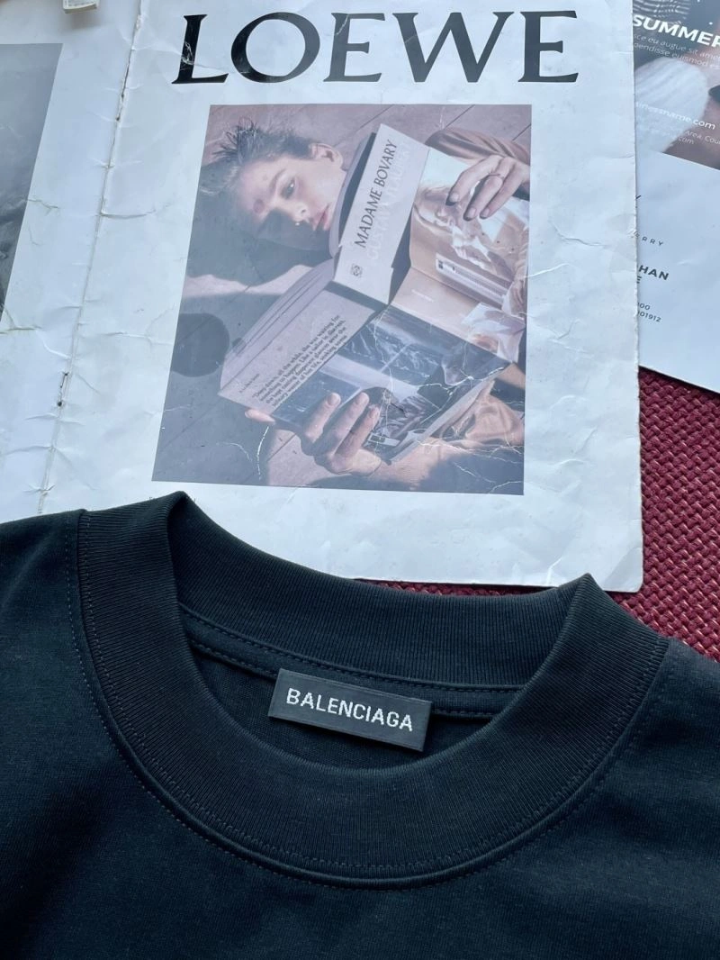 Neat Balenciaga T-Shirts 97501