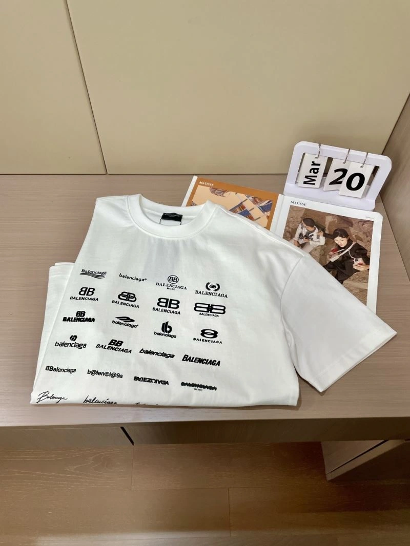 Resilient Balenciaga T-Shirts 97544