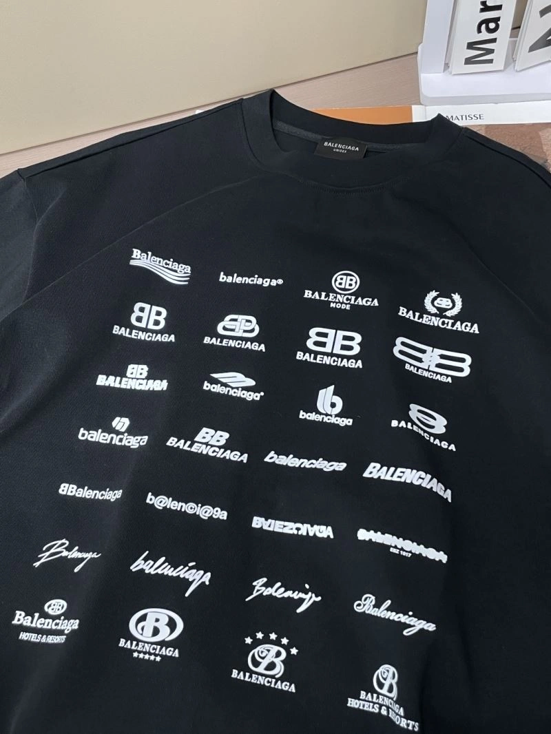 Resilient Balenciaga T-Shirts 97544