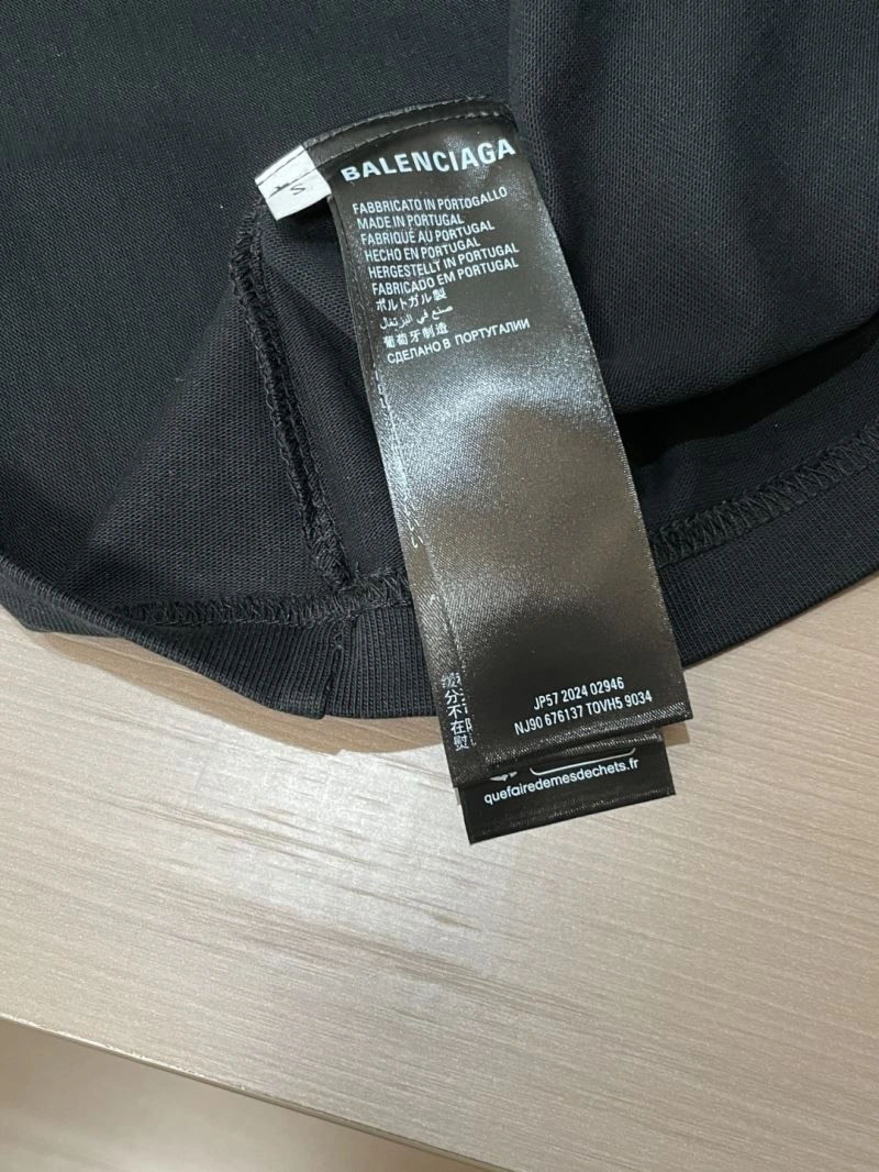 Resilient Balenciaga T-Shirts 97544