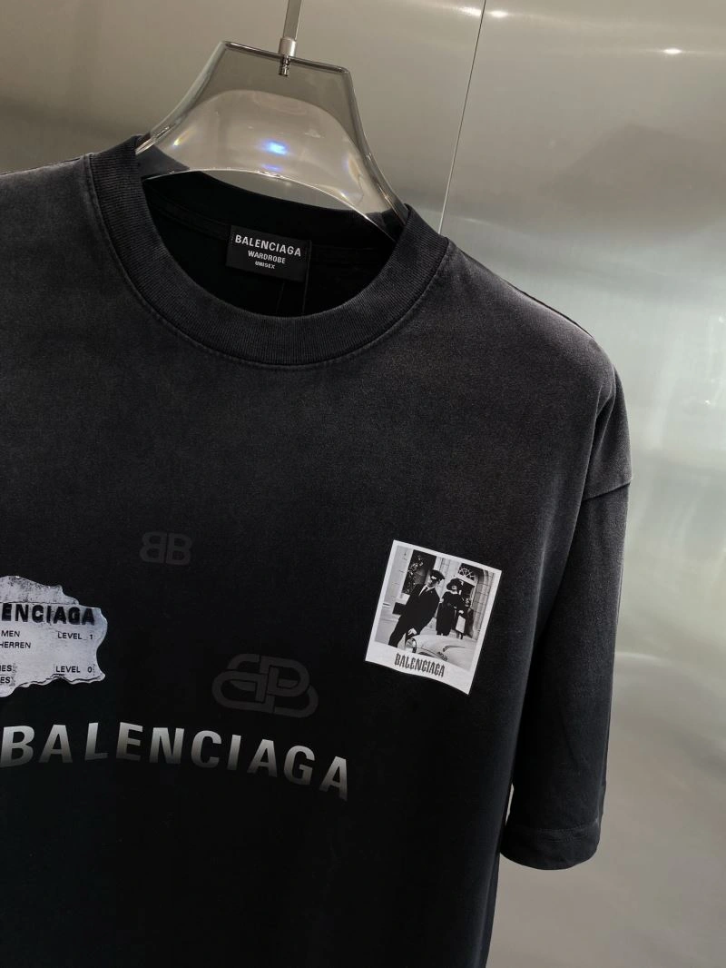 Versatile Balenciaga T-Shirts 97461