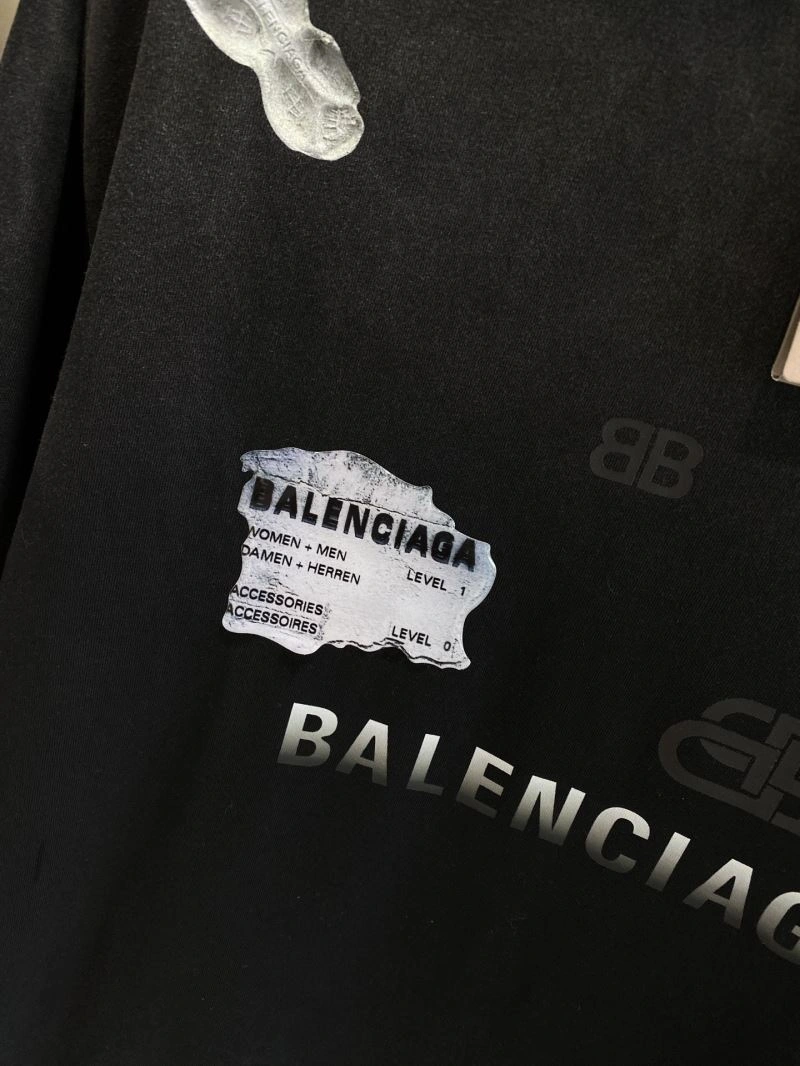 Versatile Balenciaga T-Shirts 97461