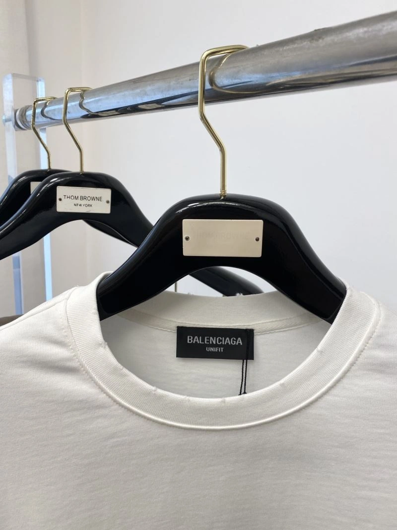 Balenciaga T-Shirts ModernLook 97497