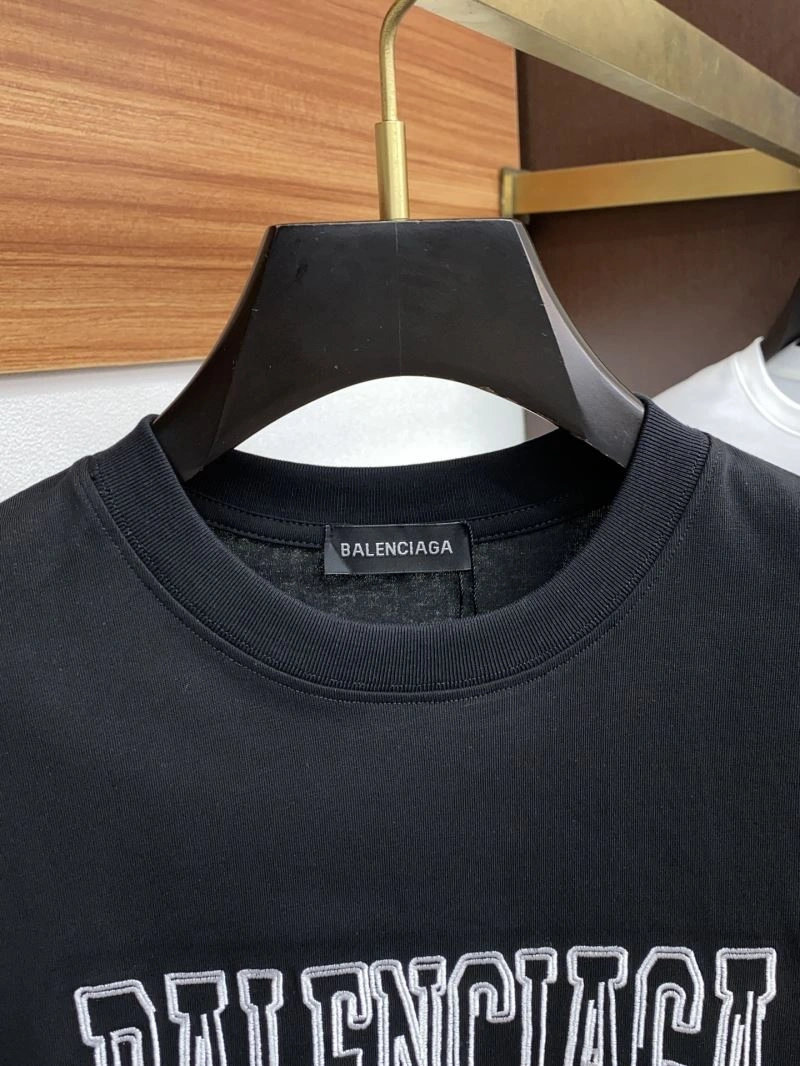 Lightweight Balenciaga T-Shirts 97420