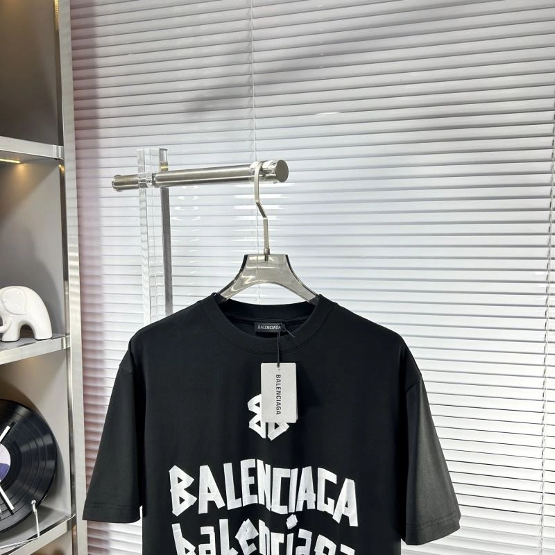 Chic Balenciaga T-Shirts 97408