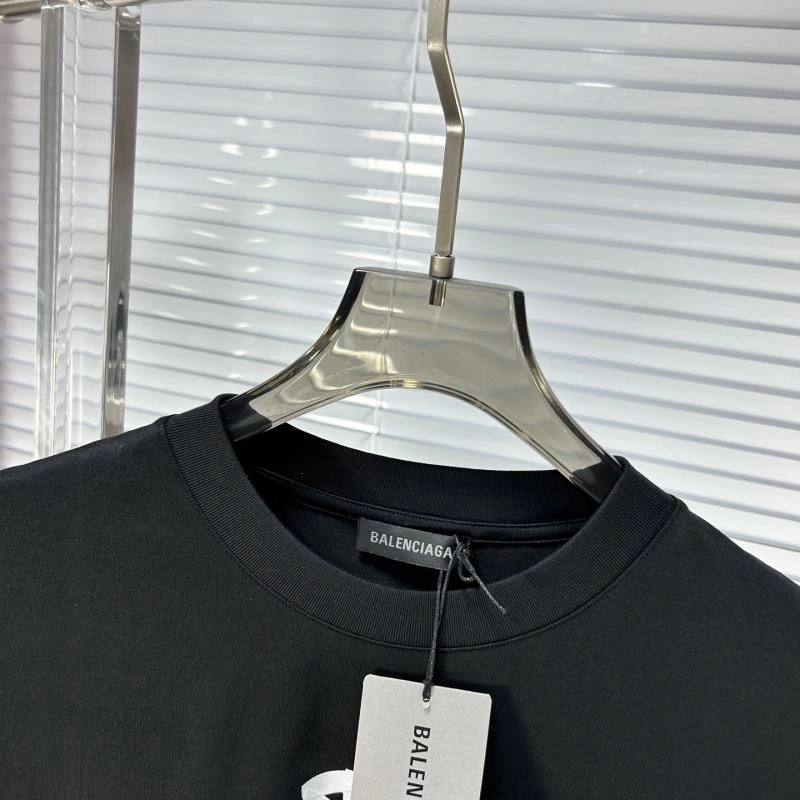 Chic Balenciaga T-Shirts 97408