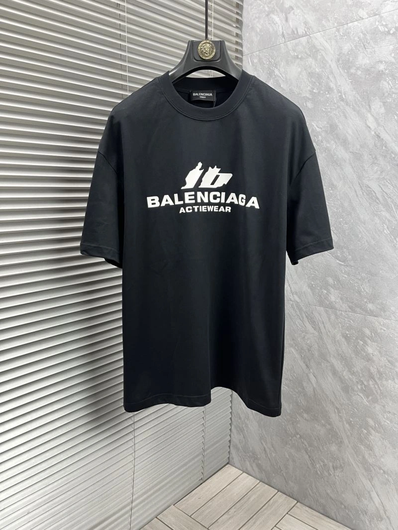 Contemporary Balenciaga T-Shirts 97350