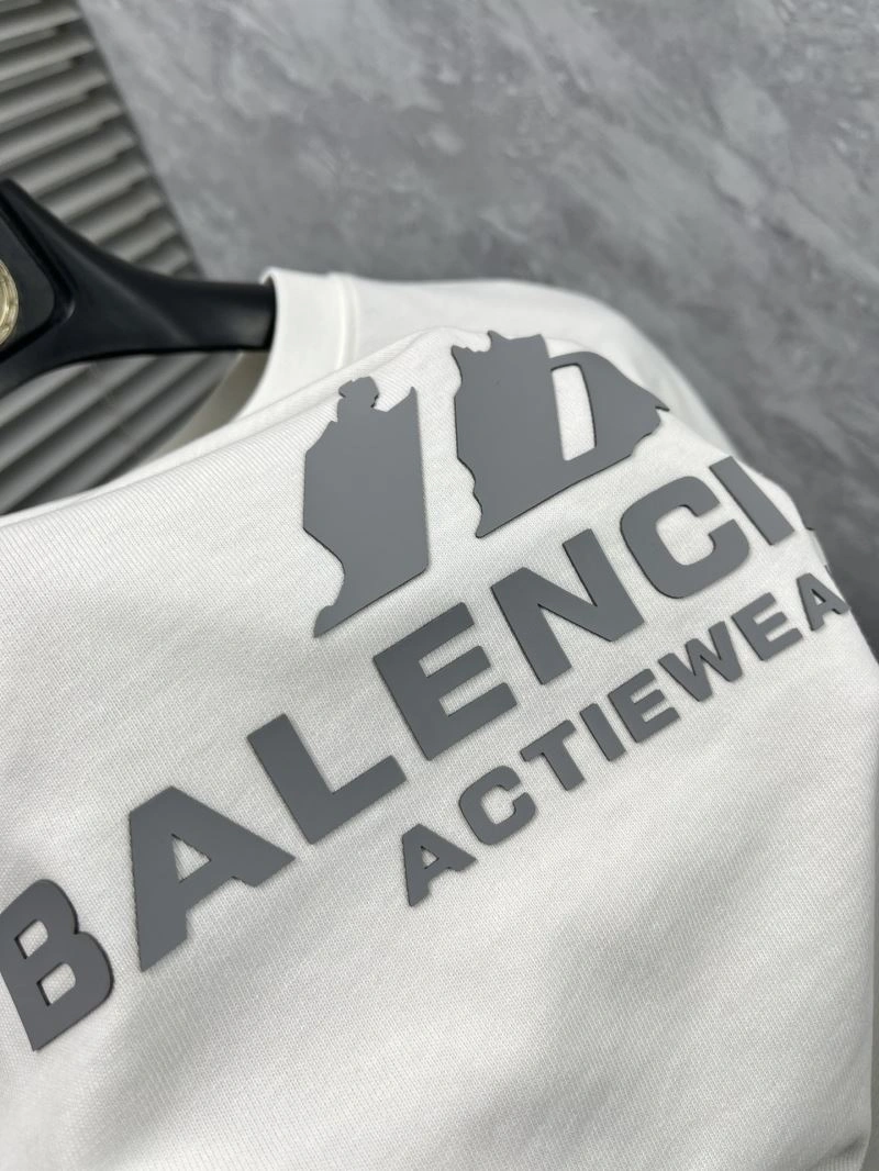 Contemporary Balenciaga T-Shirts 97350