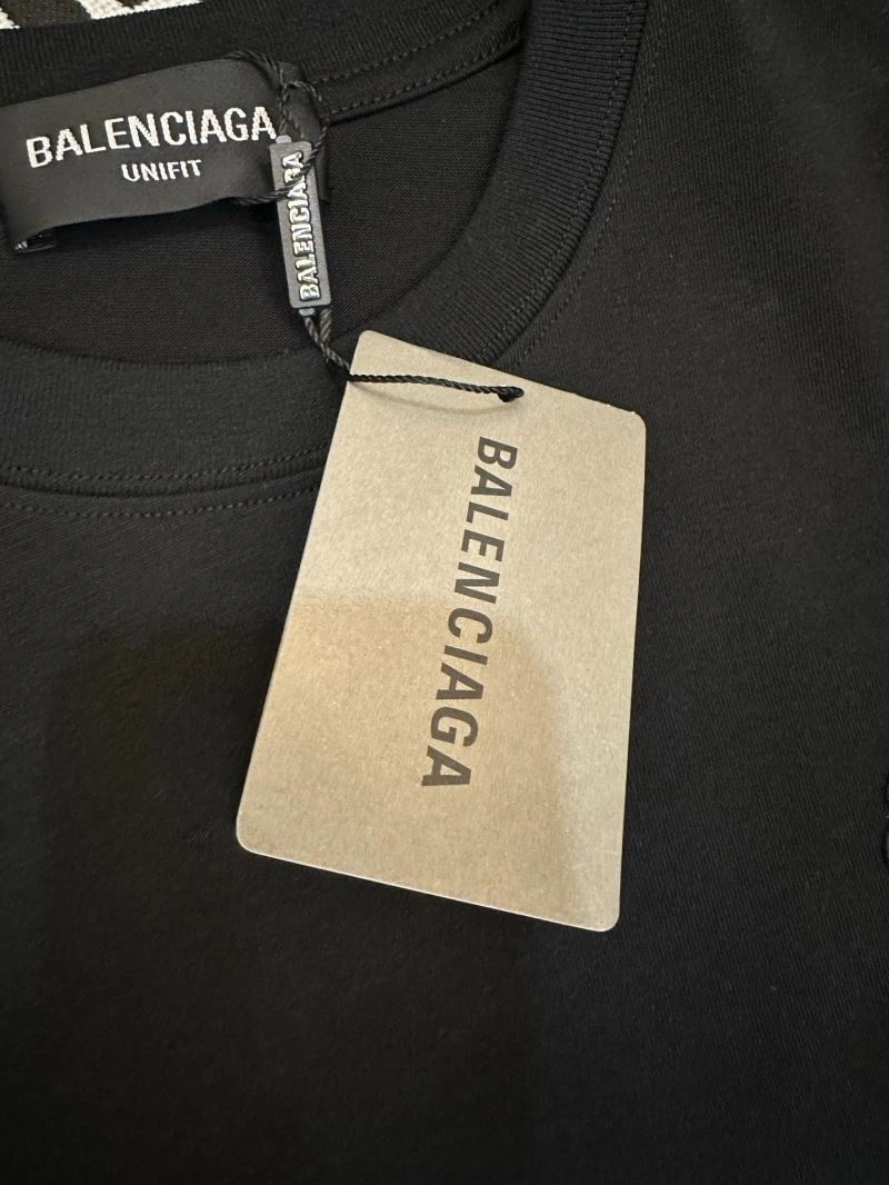 FlexibleFit Balenciaga T-Shirts 97325