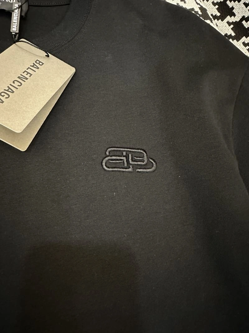 FlexibleFit Balenciaga T-Shirts 97325