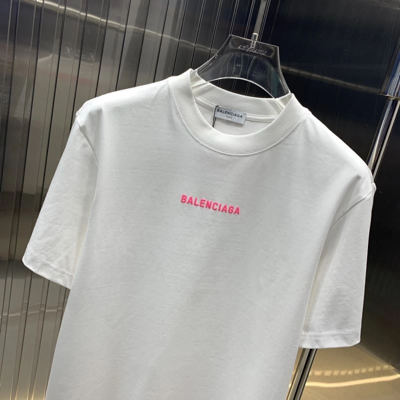 Vibrant Balenciaga T-Shirts 97259