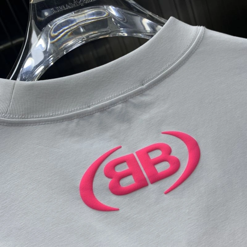Vibrant Balenciaga T-Shirts 97259