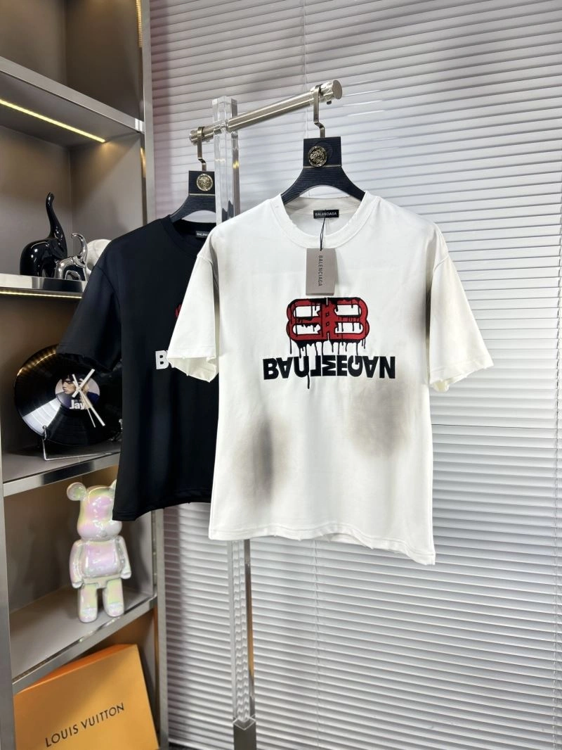 Reliable Balenciaga T-Shirts 97281