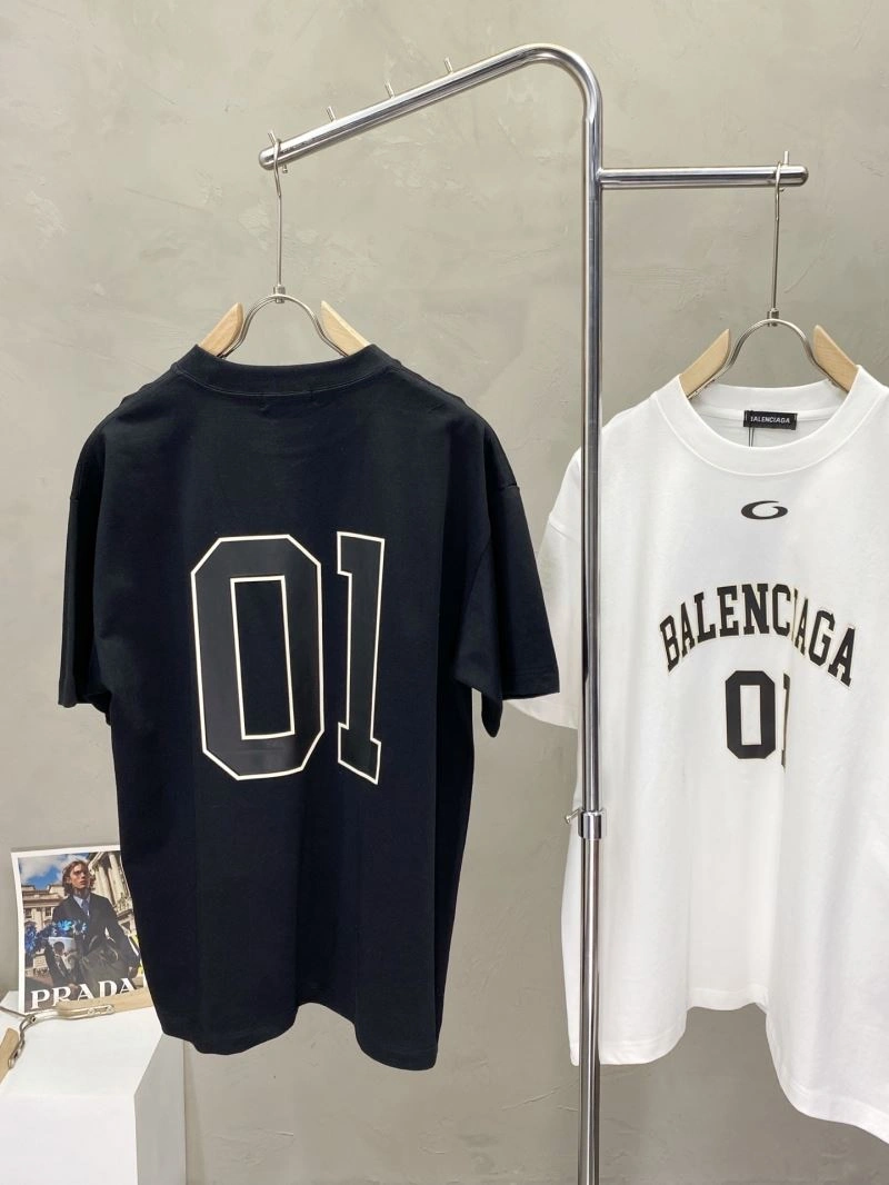 Stylish Balenciaga T-Shirts 97242