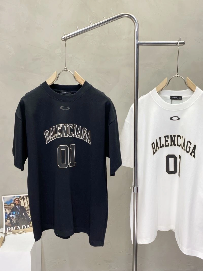Stylish Balenciaga T-Shirts 97242