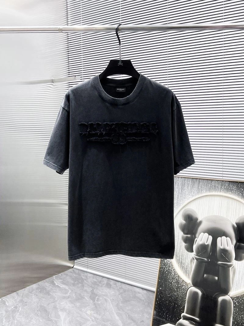 Flexible Balenciaga T-Shirts 97231