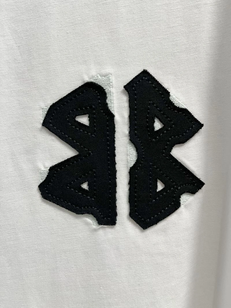 Seasonal Balenciaga T-Shirts 97196