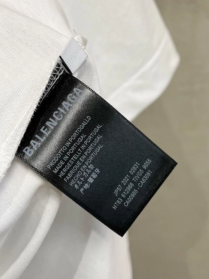 Seasonal Balenciaga T-Shirts 97196