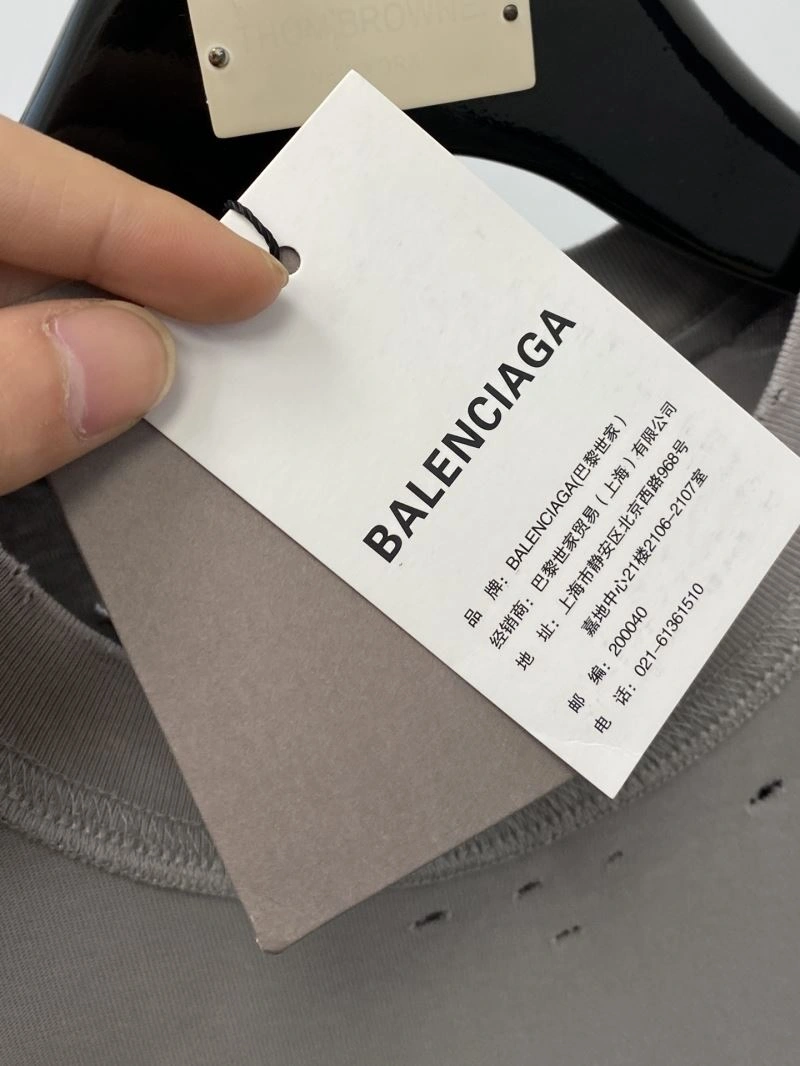 Sporty Balenciaga T-Shirts 97229