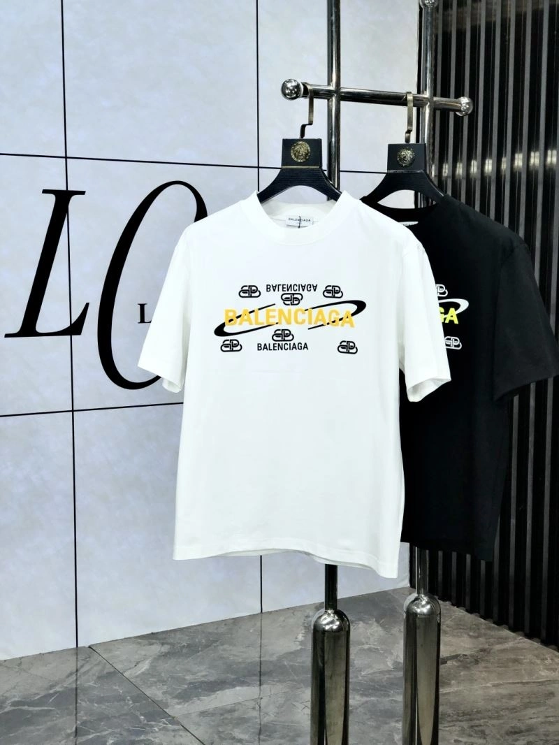 Sporty Balenciaga T-Shirts 97172