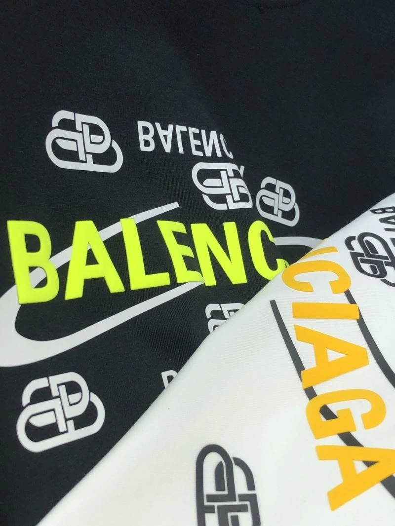Sporty Balenciaga T-Shirts 97172