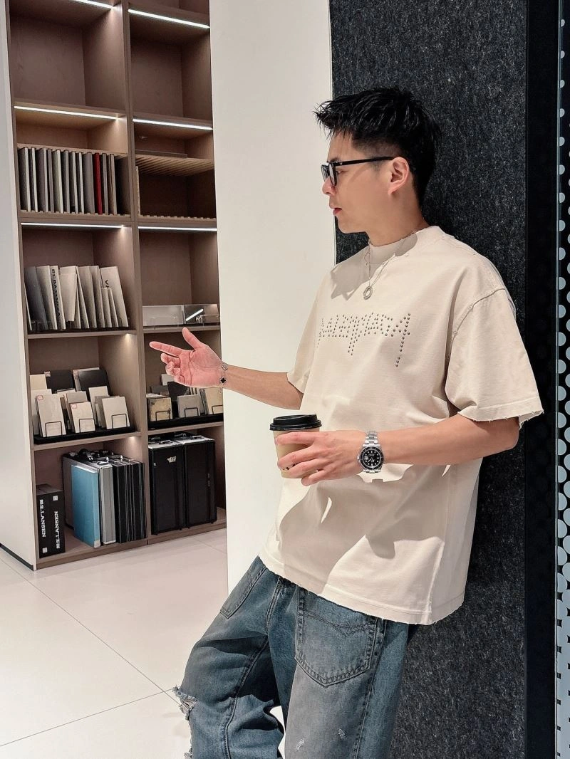 Balenciaga T-Shirts Elegant 97171