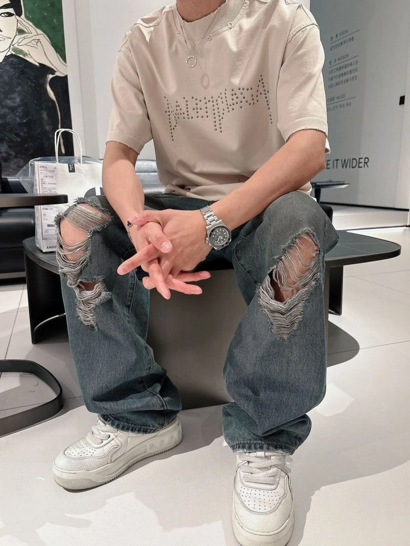 Balenciaga T-Shirts Elegant 97171