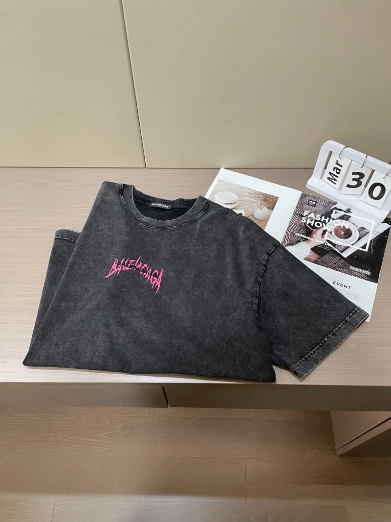 Elegant Balenciaga T-Shirts 97109
