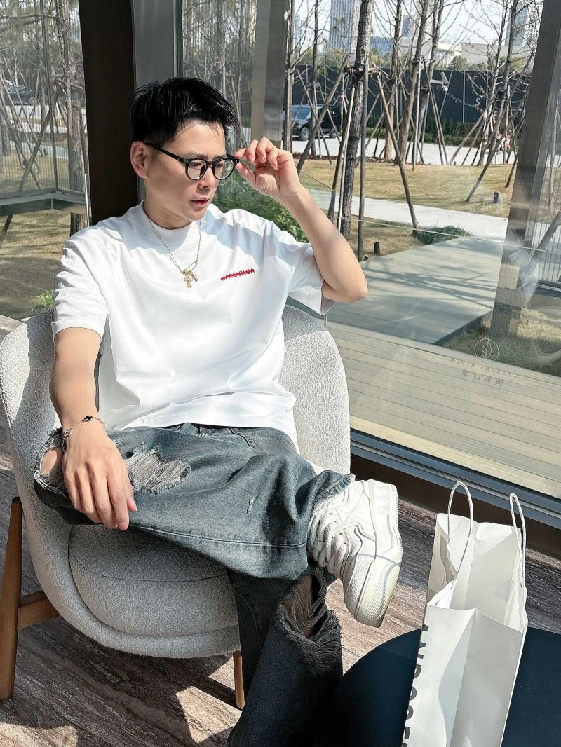Snug Balenciaga T-Shirts 97027