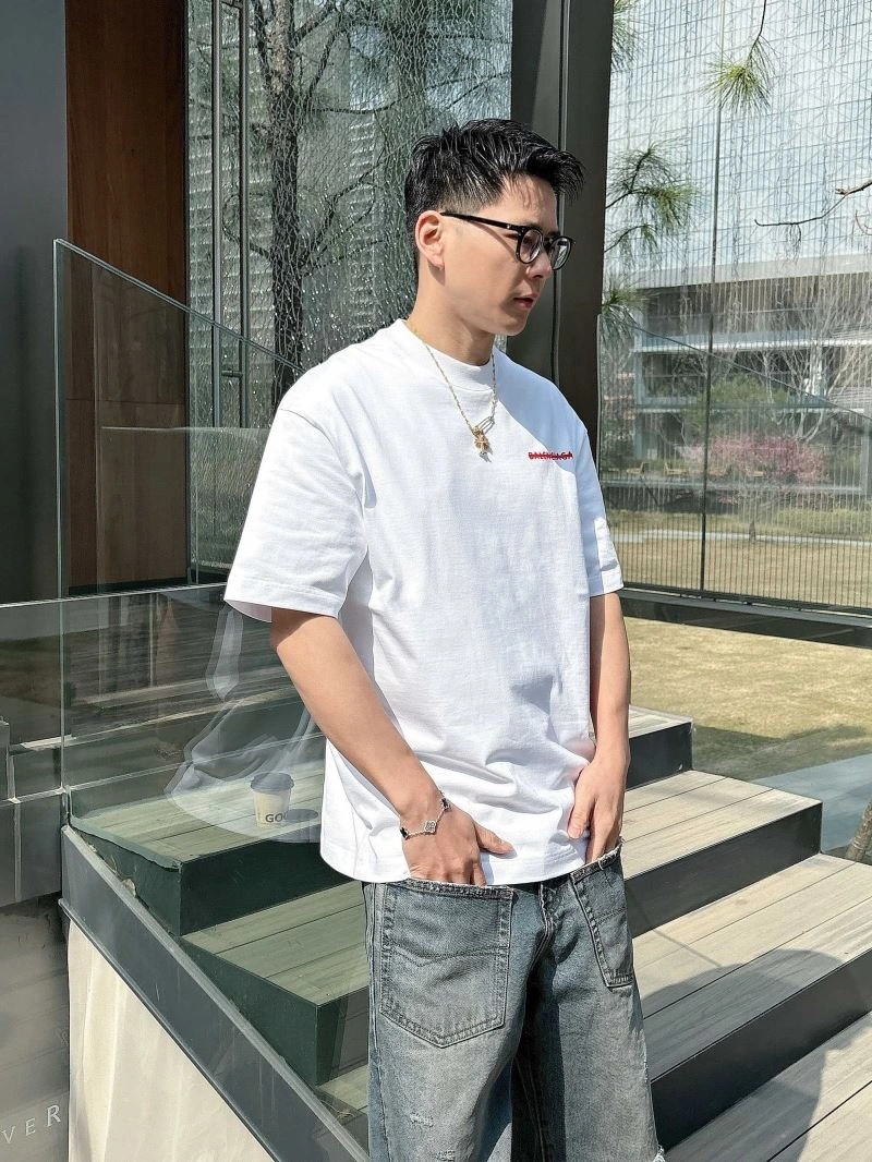 Snug Balenciaga T-Shirts 97027