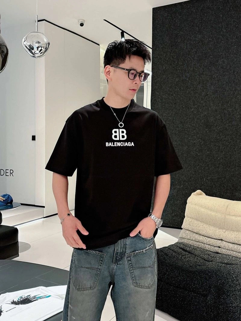 Attractive Balenciaga T-Shirts 97012