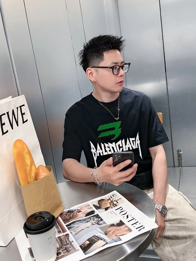 Sustainable Balenciaga T-Shirts 97003
