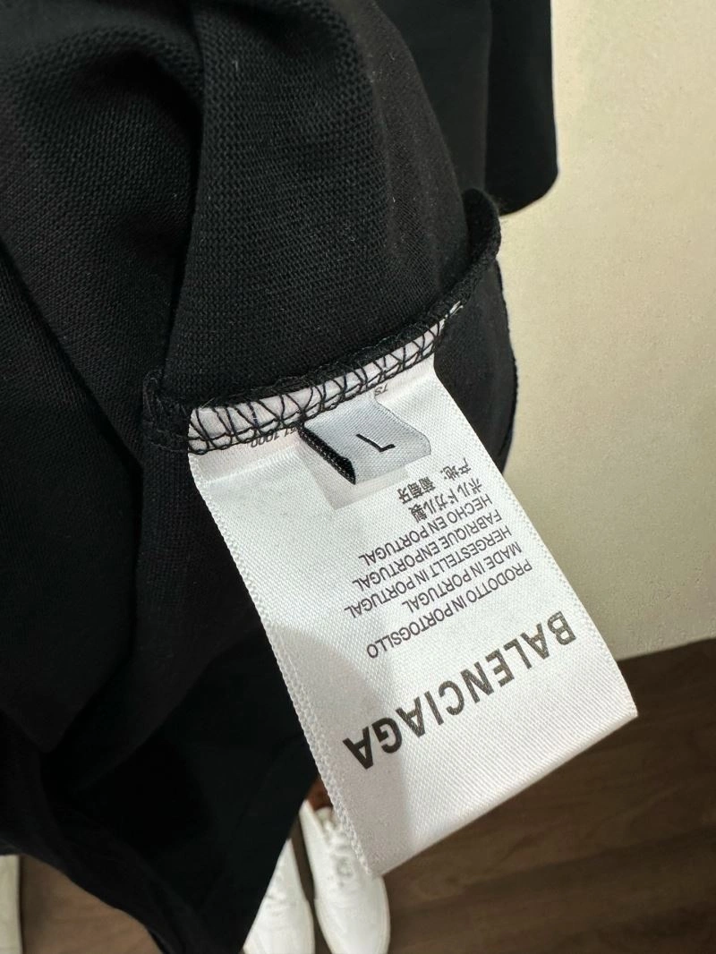 Versatile Balenciaga T-Shirts 96988