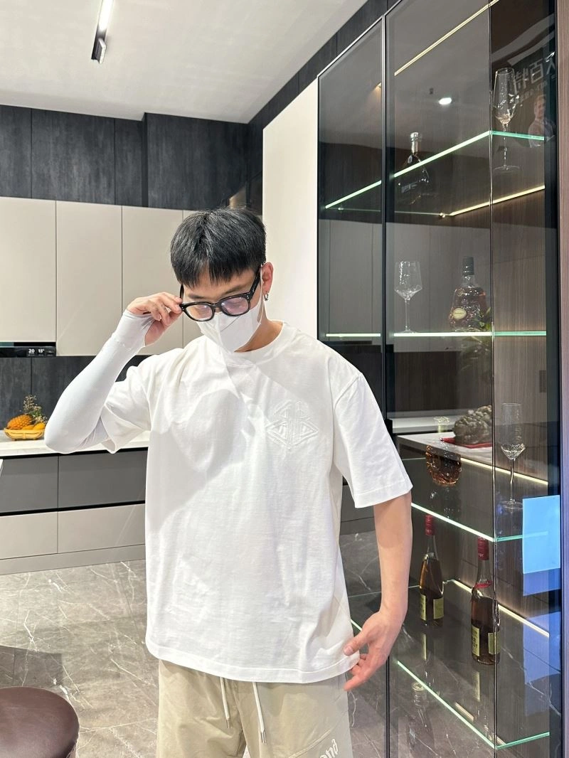Balenciaga T-Shirts Trendsetting 96956