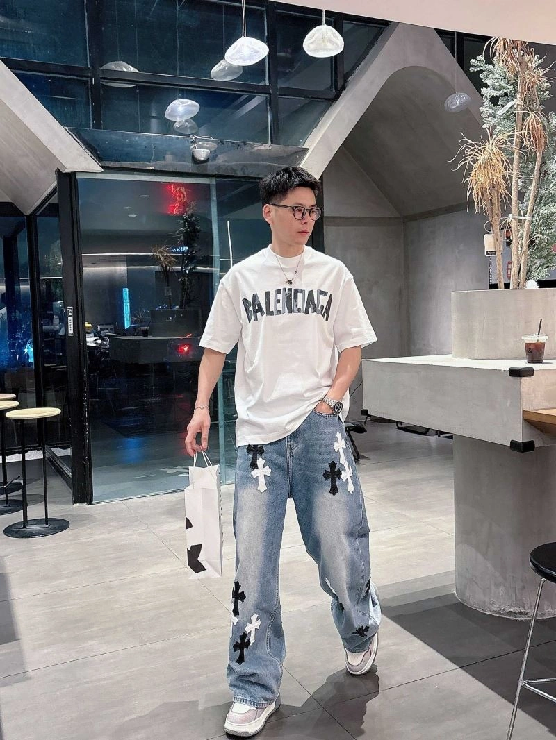Trendsetting Balenciaga T-Shirts 96918