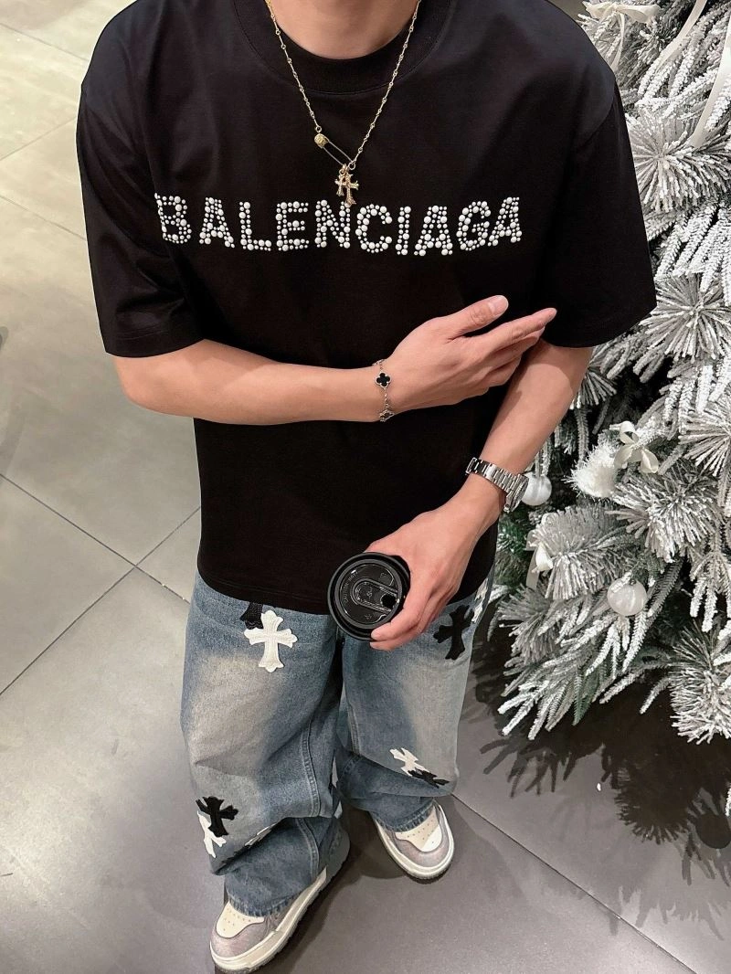 Resilient Balenciaga T-Shirts 96928