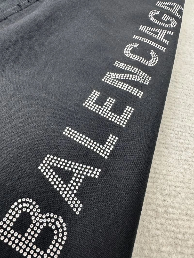 Trendsetting Balenciaga T-Shirts 96808