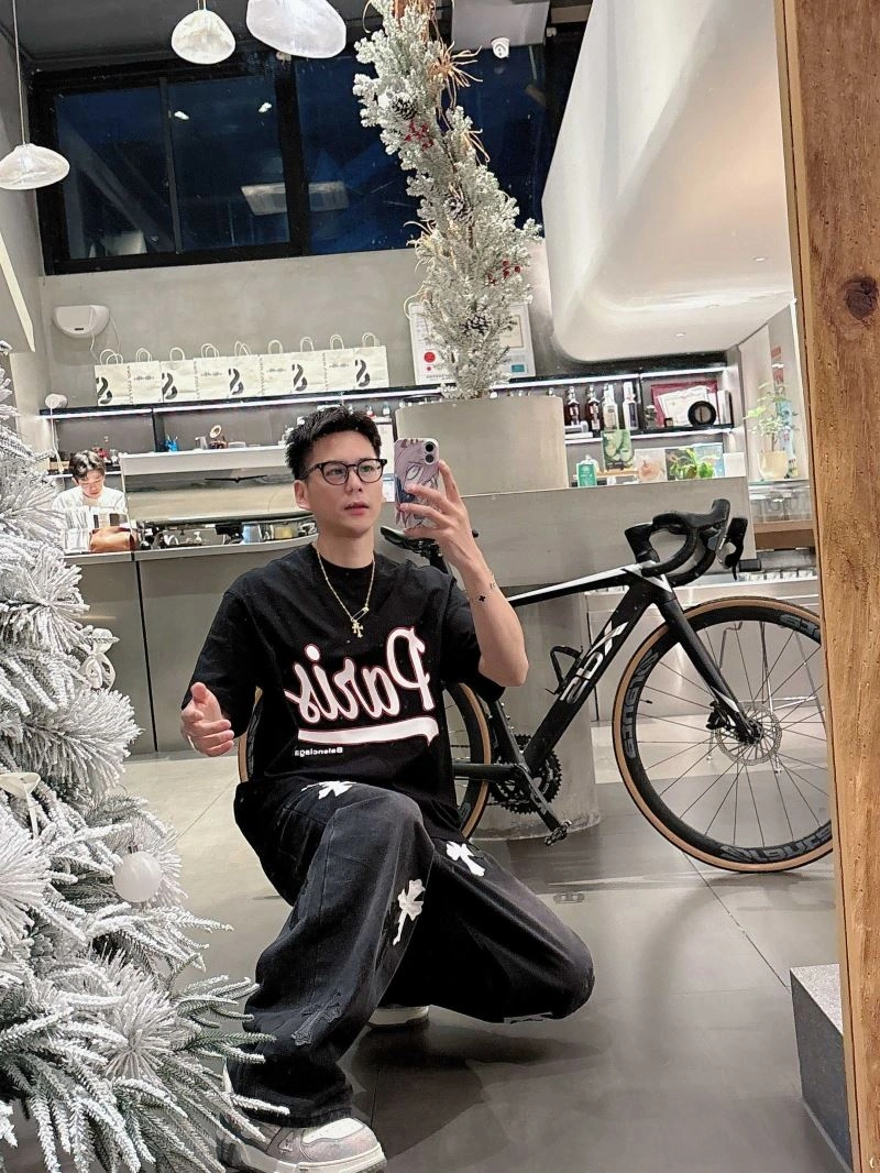 Balenciaga T-Shirts Unique 96729