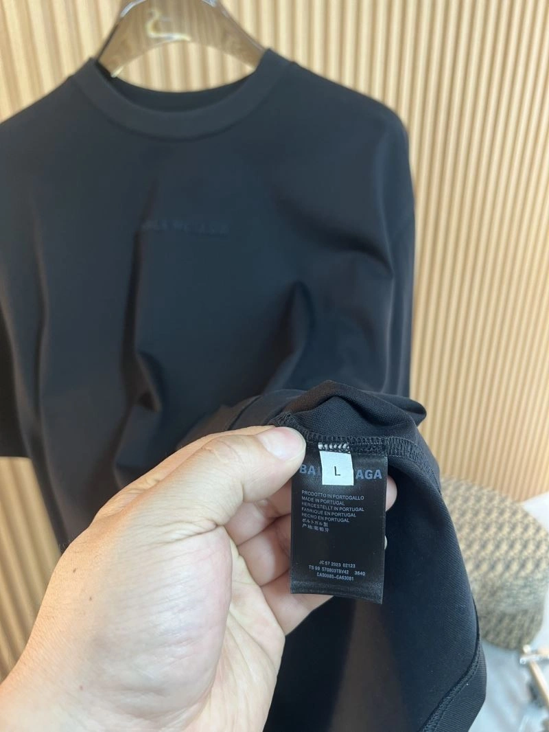 Balenciaga T-Shirts Durable 96782
