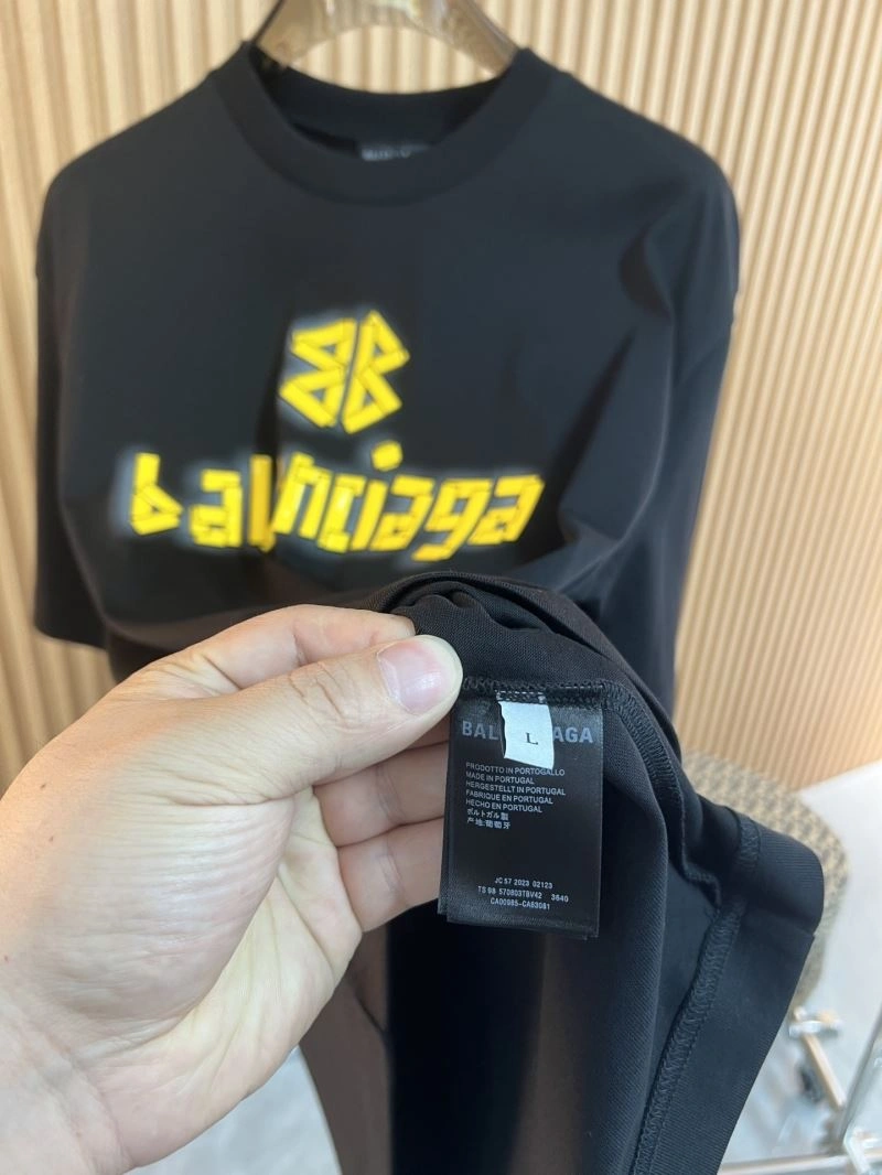 FashionForward Balenciaga T-Shirts 96713