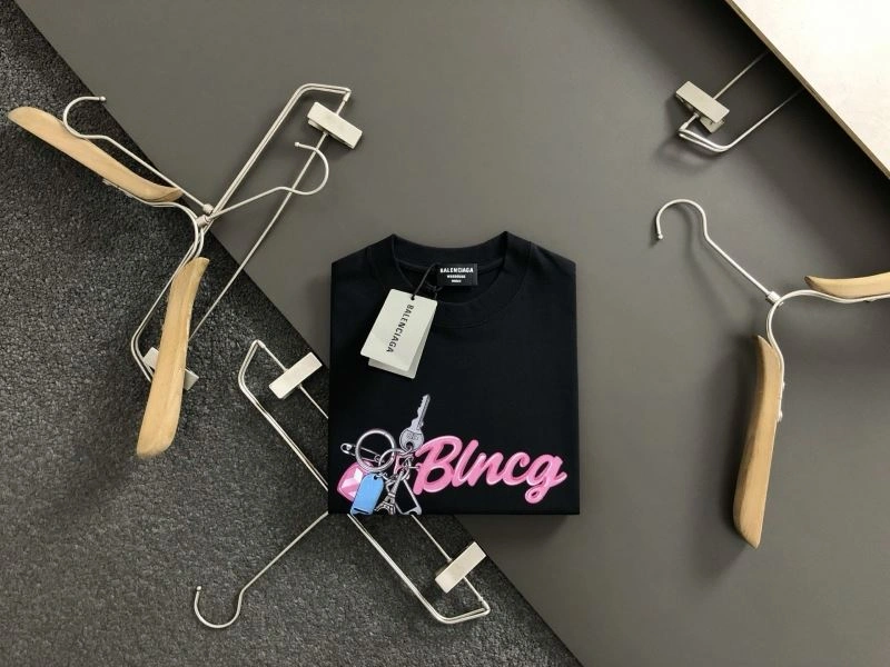 Fashionable Balenciaga T-Shirts 96697