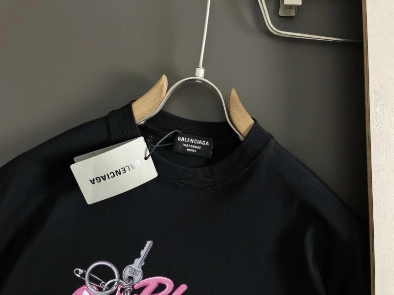Fashionable Balenciaga T-Shirts 96697