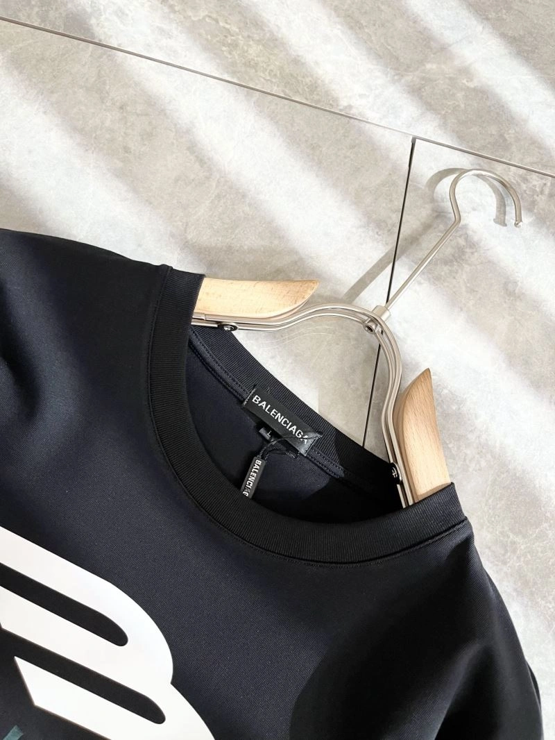 Contemporary Balenciaga T-Shirts 96689