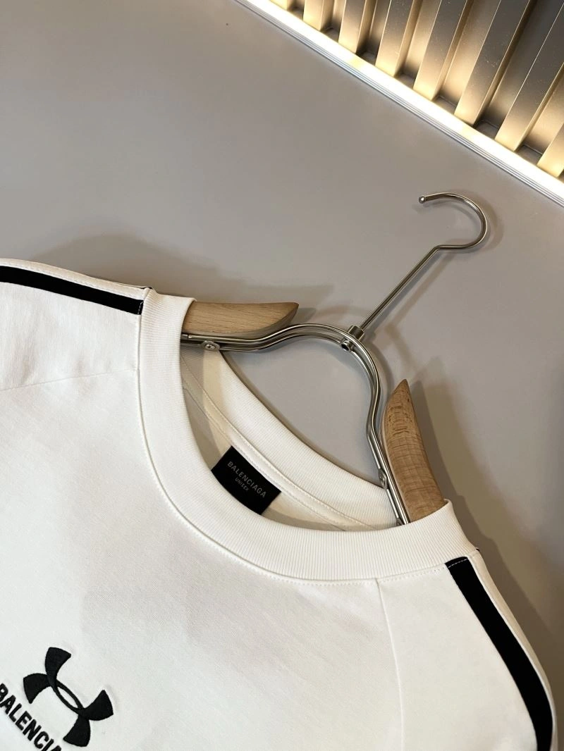 Snug Balenciaga T-Shirts 96686
