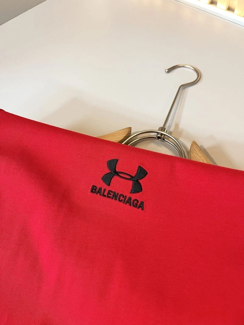 Reliable Balenciaga T-Shirts 96687