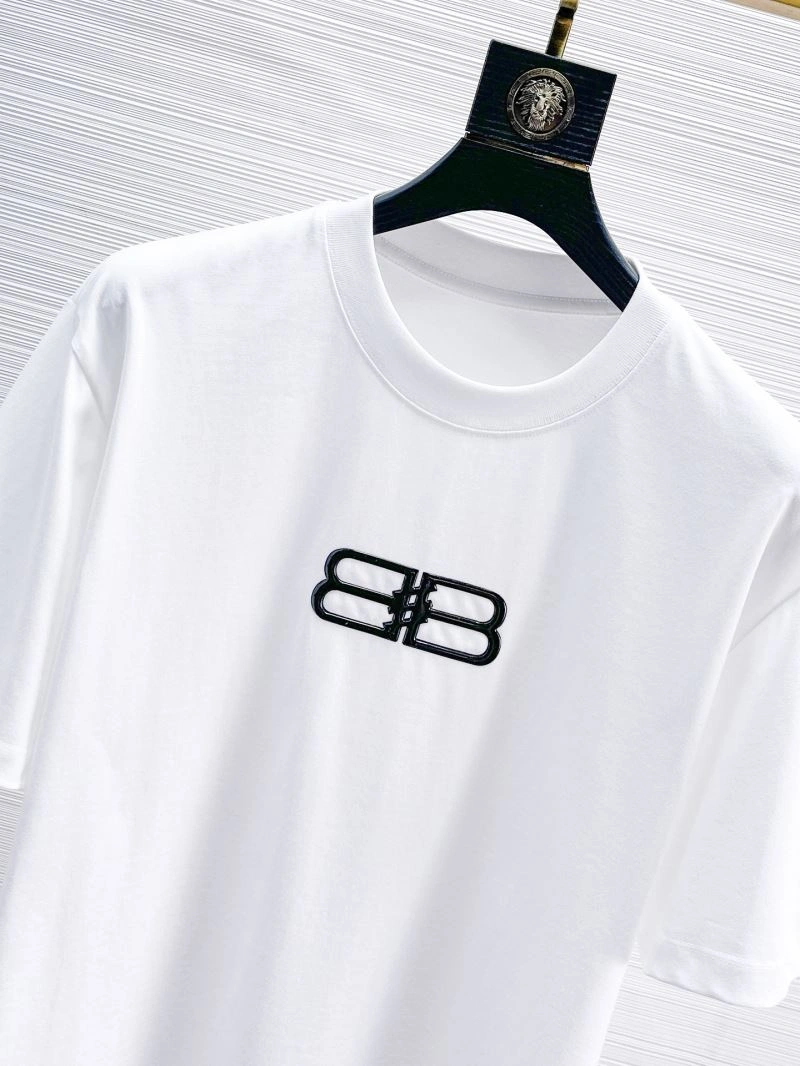 Vibrant Balenciaga T-Shirts 96651