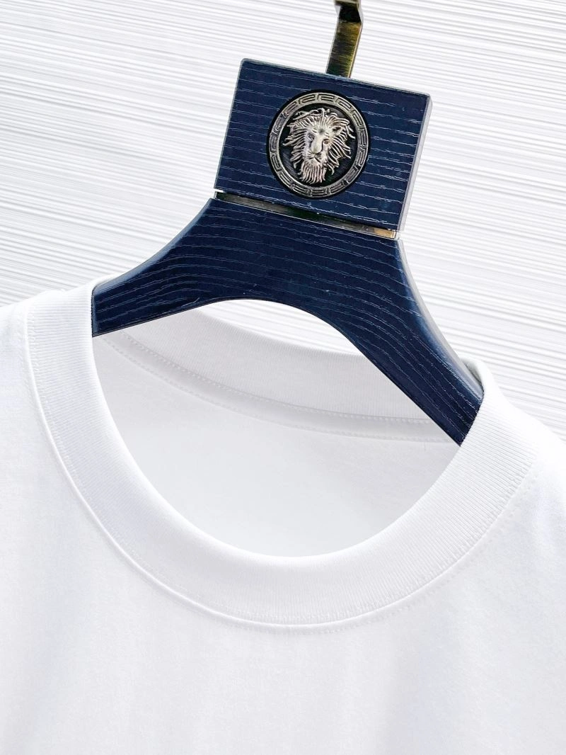Vibrant Balenciaga T-Shirts 96651