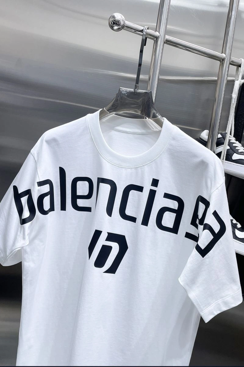 RelaxedFit Balenciaga T-Shirts 96637