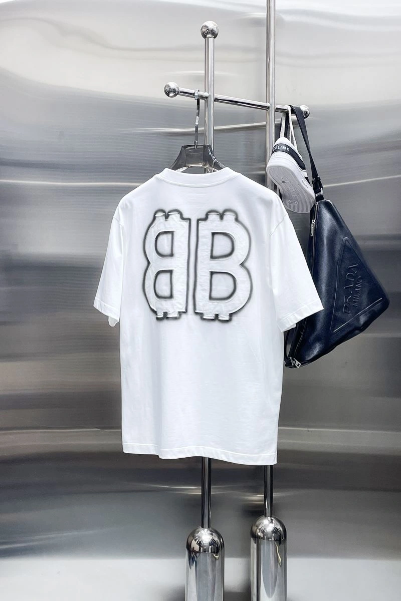 HighPerformance Balenciaga T-Shirts 96638